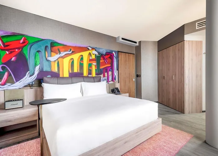 Mondrian Condesa 5*